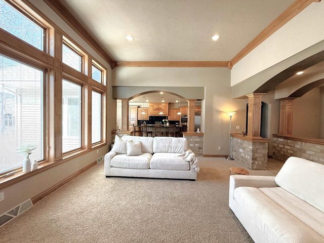 448 HARVEST ROAD, Green Bay, WI 54302