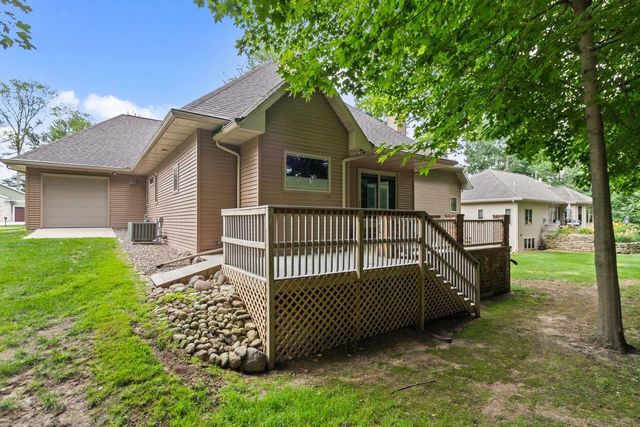 448 HARVEST ROAD, Green Bay, WI 54302