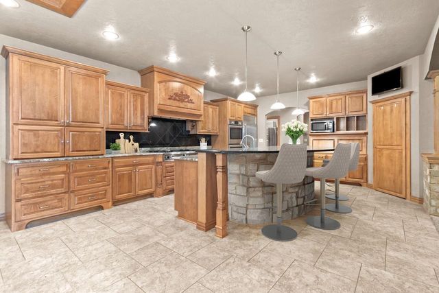 448 HARVEST ROAD, Green Bay, WI 54302