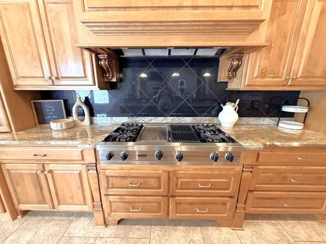 448 HARVEST ROAD, Green Bay, WI 54302