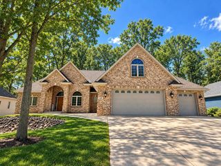 448 HARVEST ROAD, Green Bay, WI 54302
