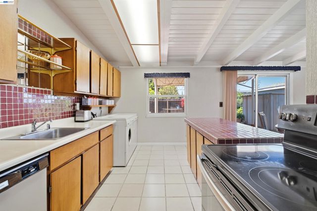 4311 Cahill St, Fremont, CA 94538