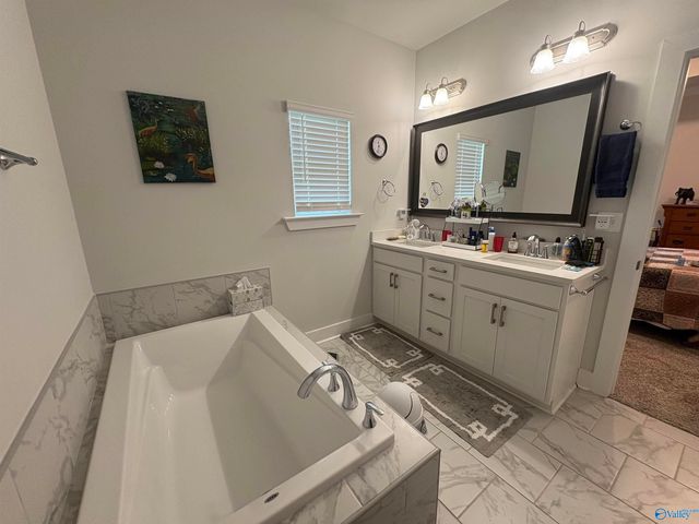 14598 Willow Rose Lane, Athens, AL 35613