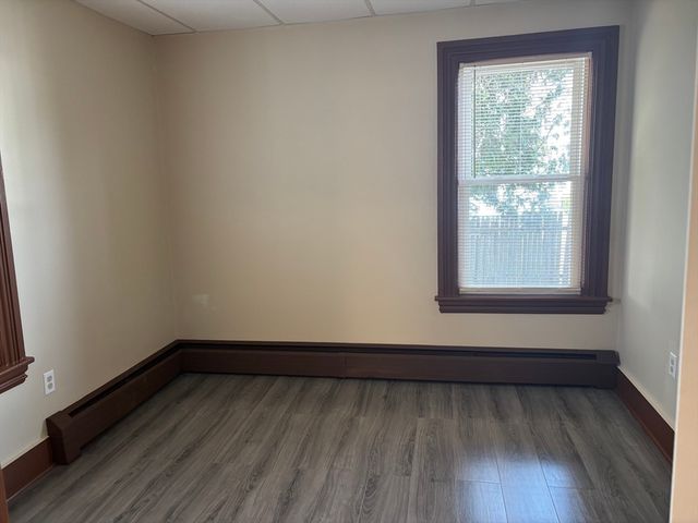 478 High Street 1, Clinton, MA 01510