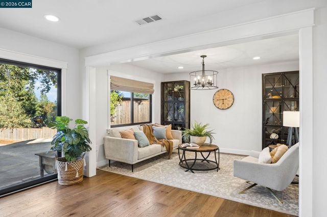 1441 Center Ave, Martinez, CA 94553