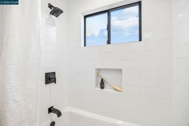 1441 Center Ave, Martinez, CA 94553