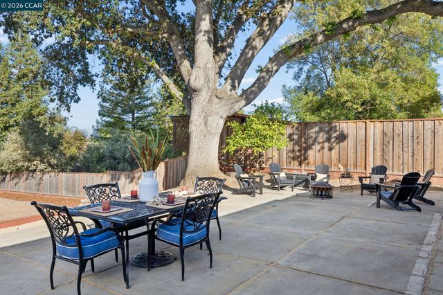 1441 Center Ave, Martinez, CA 94553