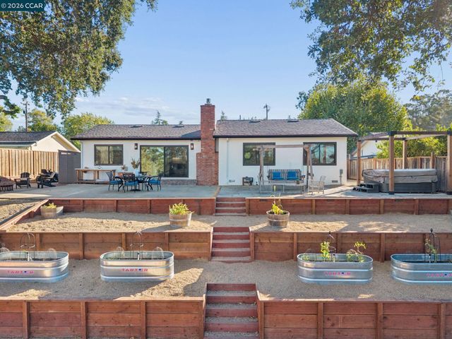 1441 Center Ave, Martinez, CA 94553