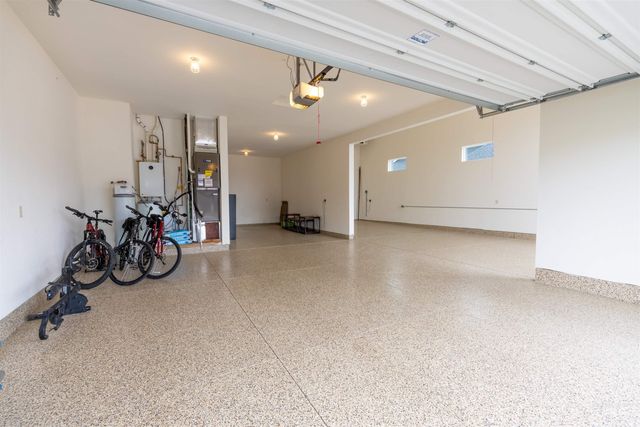 8272 W Sparks Lake Dr, Boise, ID 83714