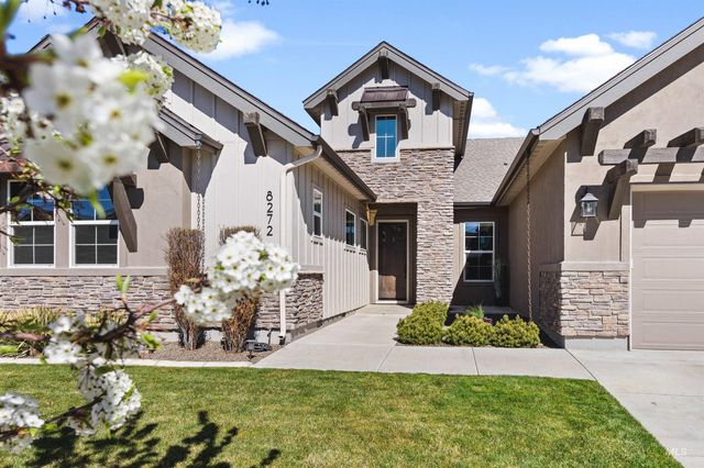 8272 W Sparks Lake Dr, Boise, ID 83714
