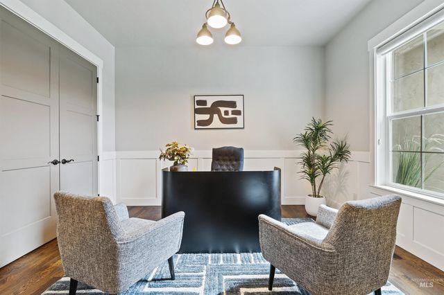 8272 W Sparks Lake Dr, Boise, ID 83714