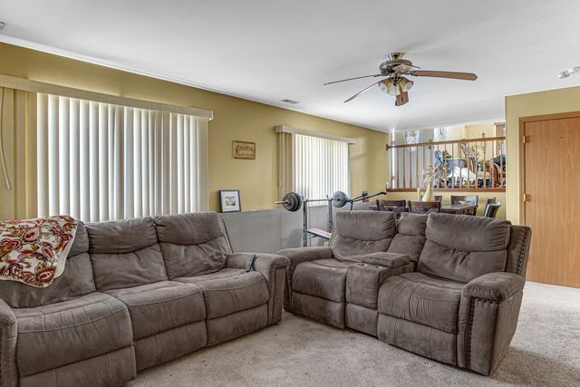 14328 S Division Street, Posen, IL 60469