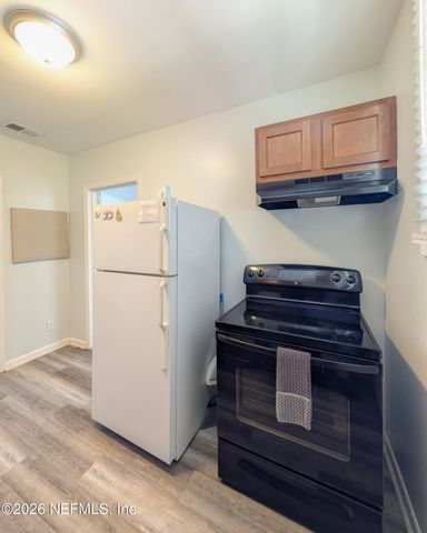 222 4TH Avenue S, Jacksonville Beach, FL 32250