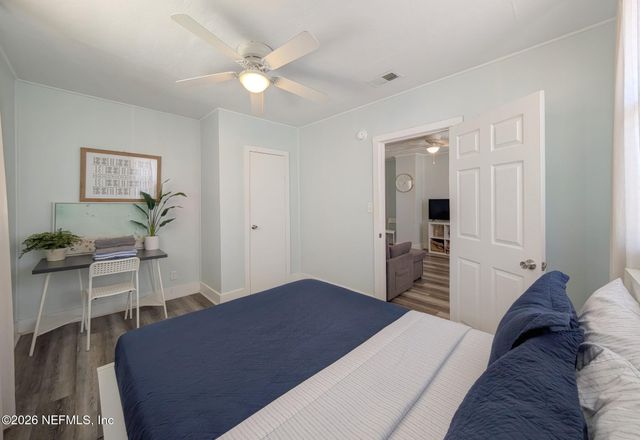 222 4TH Avenue S, Jacksonville Beach, FL 32250
