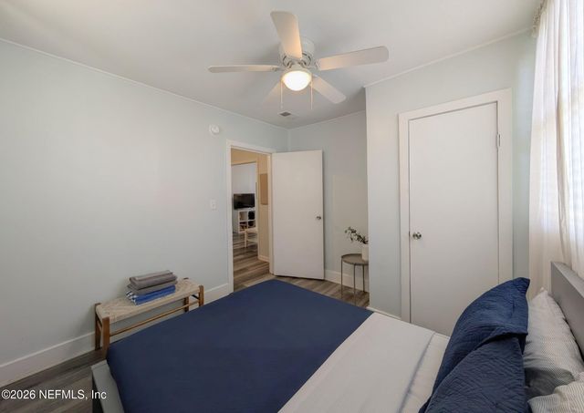 222 4TH Avenue S, Jacksonville Beach, FL 32250