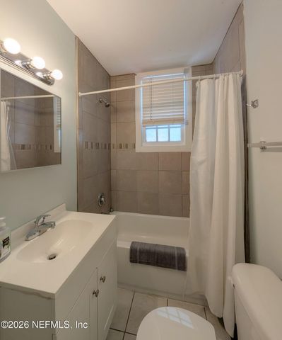 222 4TH Avenue S, Jacksonville Beach, FL 32250