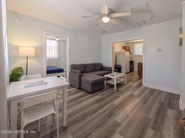 222 4TH Avenue S, Jacksonville Beach, FL 32250