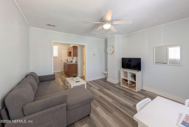 222 4TH Avenue S, Jacksonville Beach, FL 32250