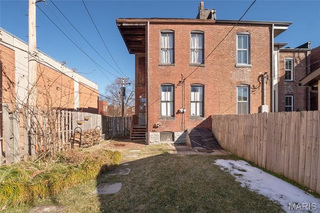 3213 Indiana Avenue, St Louis, MO 63118