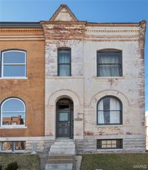 3213 Indiana Avenue, St Louis, MO 63118