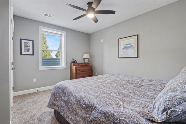 2250 Lake Pointe Drive 1900, Lawrence, KS 66049