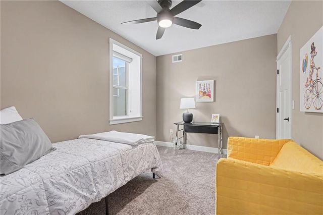 2250 Lake Pointe Drive 1900, Lawrence, KS 66049