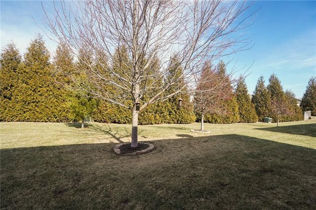 2250 Lake Pointe Drive 1900, Lawrence, KS 66049