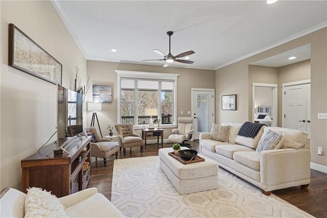 2250 Lake Pointe Drive 1900, Lawrence, KS 66049