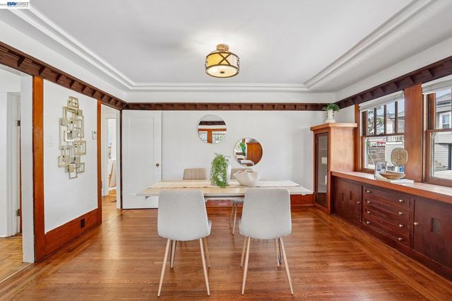 1542 Buena Vista Ave, Alameda, CA 94501