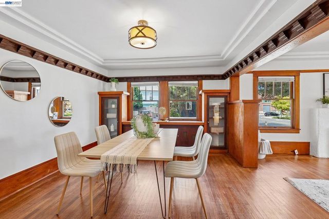 1542 Buena Vista Ave, Alameda, CA 94501