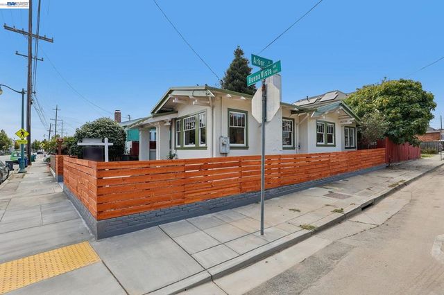 1542 Buena Vista Ave, Alameda, CA 94501