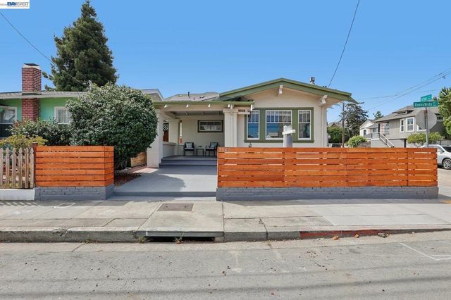 1542 Buena Vista Ave, Alameda, CA 94501