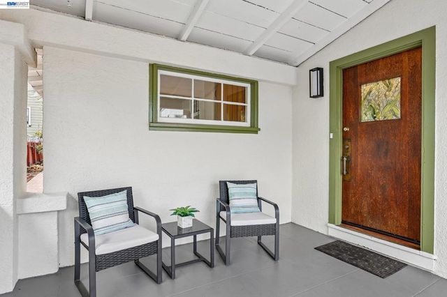 1542 Buena Vista Ave, Alameda, CA 94501