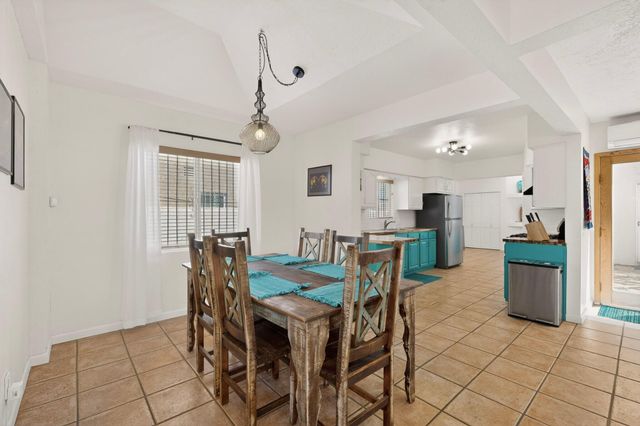 314 Manzano Street NE, Albuquerque, NM 87108