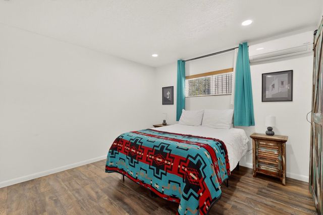 314 Manzano Street NE, Albuquerque, NM 87108