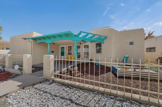 314 Manzano Street NE, Albuquerque, NM 87108