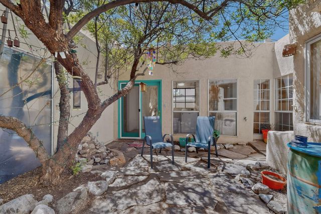 314 Manzano Street NE, Albuquerque, NM 87108