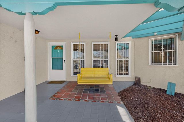 314 Manzano Street NE, Albuquerque, NM 87108