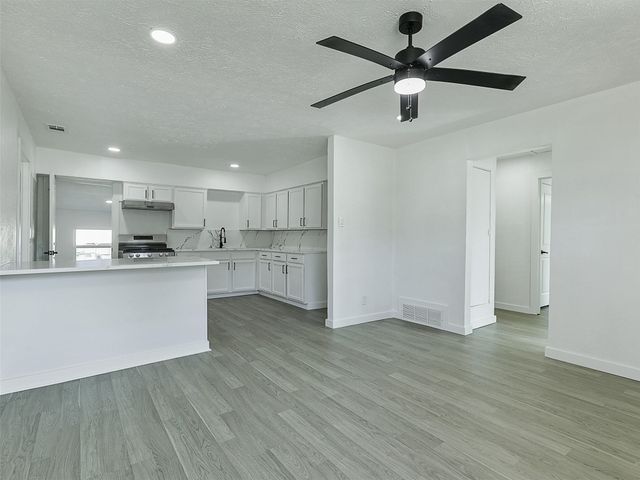 609 E Linda Drive, Garland, TX 75041