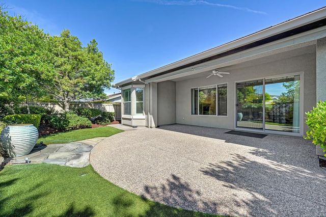 2763 Eagles Peak Ln, Lincoln, CA 95648