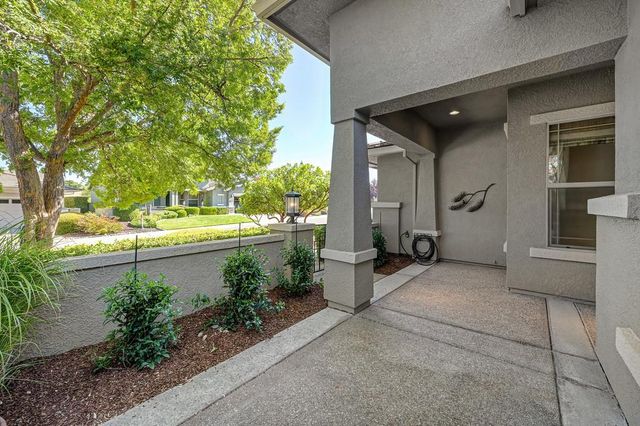 2763 Eagles Peak Ln, Lincoln, CA 95648
