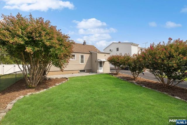 81 Locust Avenue, Emerson, NJ 07630