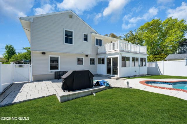 558 Central Avenue, Spring Lake Heights, NJ 07762