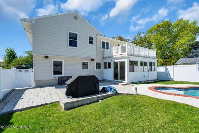 558 Central Avenue, Spring Lake Heights, NJ 07762