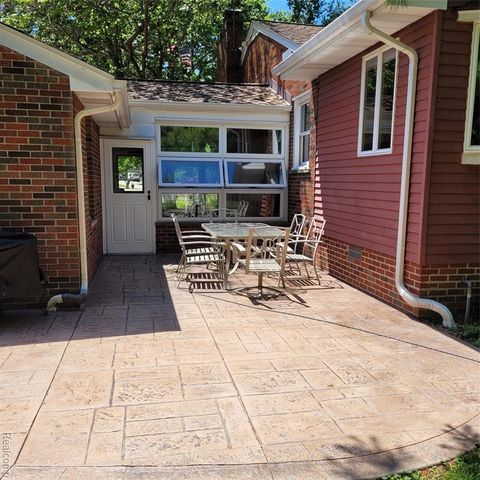 24640 Huron River Drive, Rockwood, MI 48173