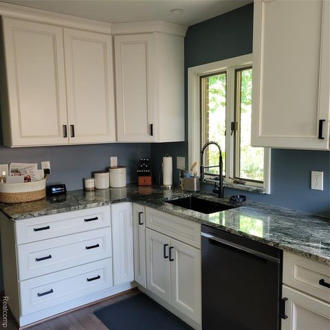 24640 Huron River Drive, Rockwood, MI 48173