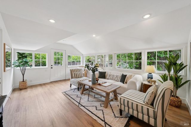 77 Willow Ave, Fairfax, CA 94930