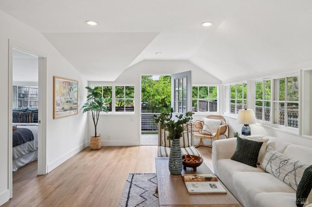 77 Willow Ave, Fairfax, CA 94930