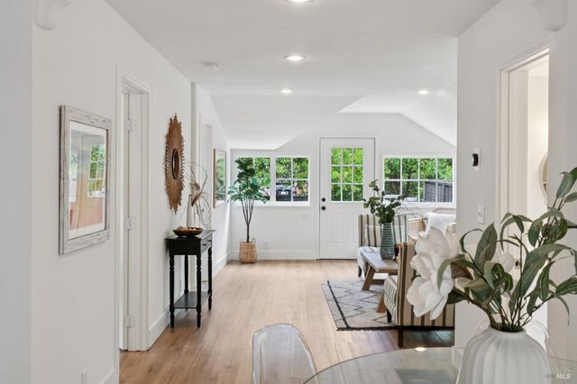 77 Willow Ave, Fairfax, CA 94930