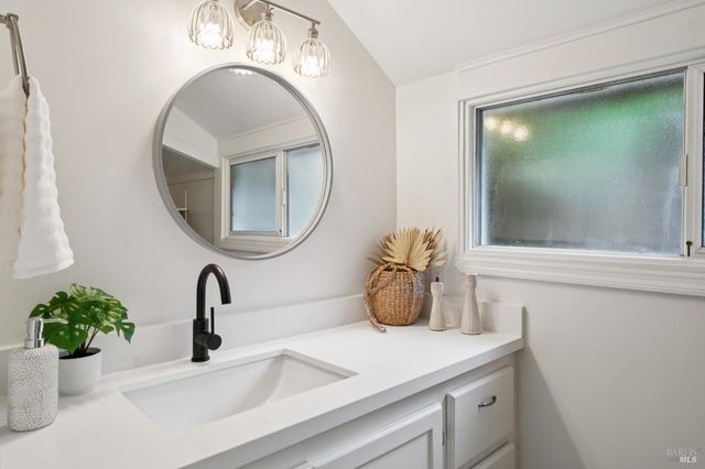 77 Willow Ave, Fairfax, CA 94930